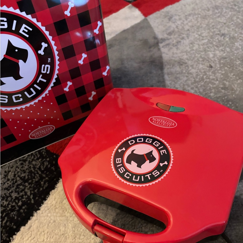 Nostalgia Dog Biscuit Maker